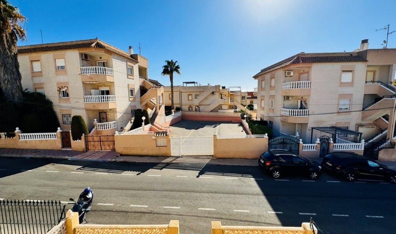 Reventa - Adosado - Torrevieja - Los Frutales