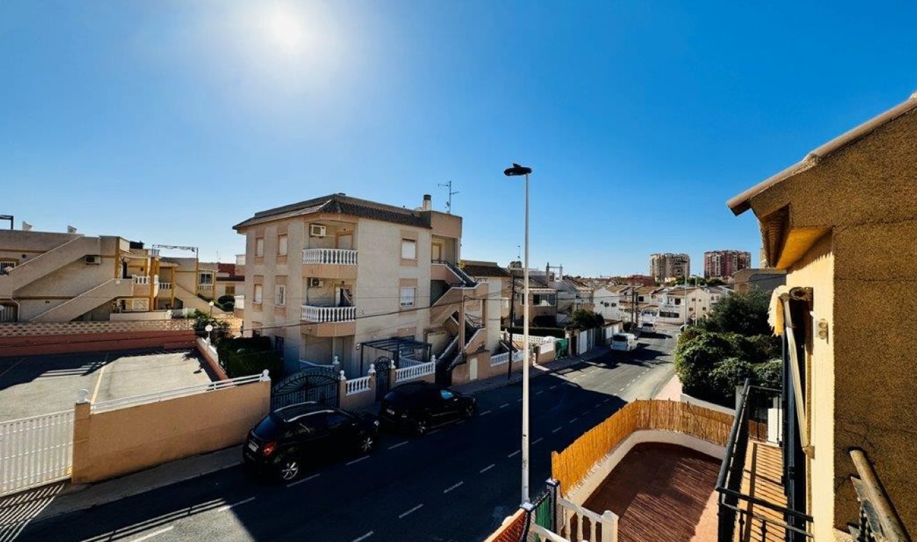 Reventa - Adosado - Torrevieja - Los Frutales