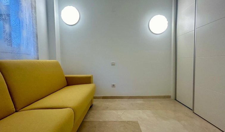 Reventa - Apartamento / piso - Torrevieja - Punta prima