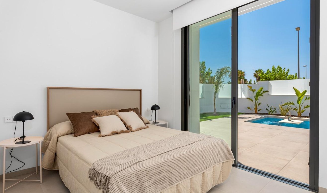 Obra nueva - Villa - Los Alcazares - Serena Golf